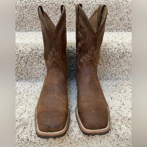 Men’s 11.5 Ariat Boots